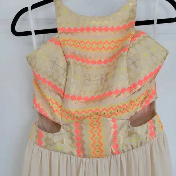 Maxi Dress - Picture 2 of 3